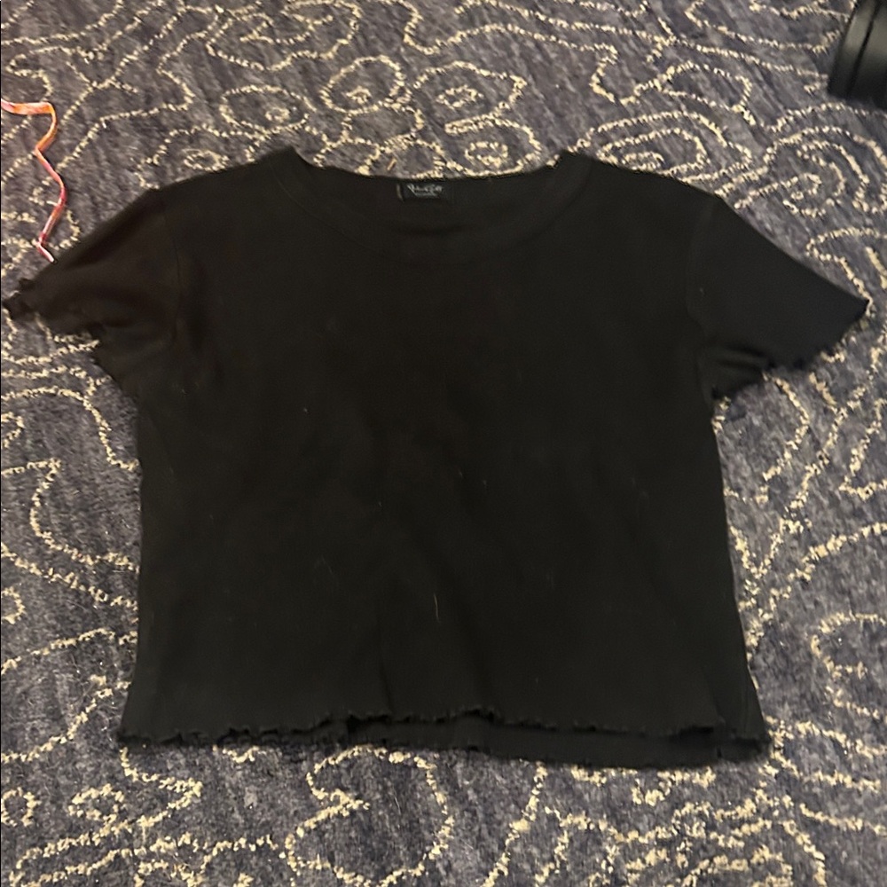 Brandy Melville Black Short Sleeve Ribbed Crop Top